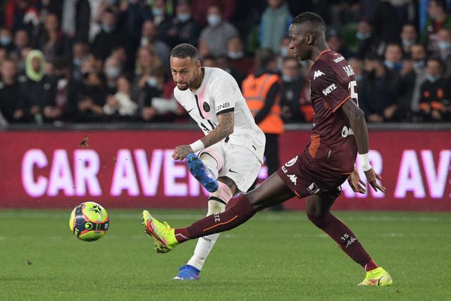 亚历山大绝杀雷霆险胜尼克斯 国王送爵士9连败