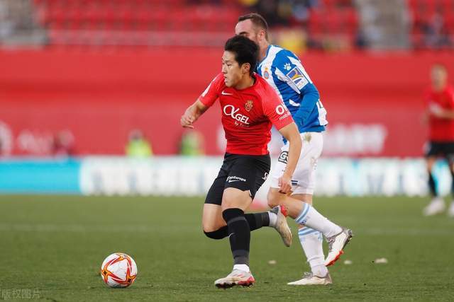 德罗赞末节超神怀特37分 公牛22分逆转胜国王