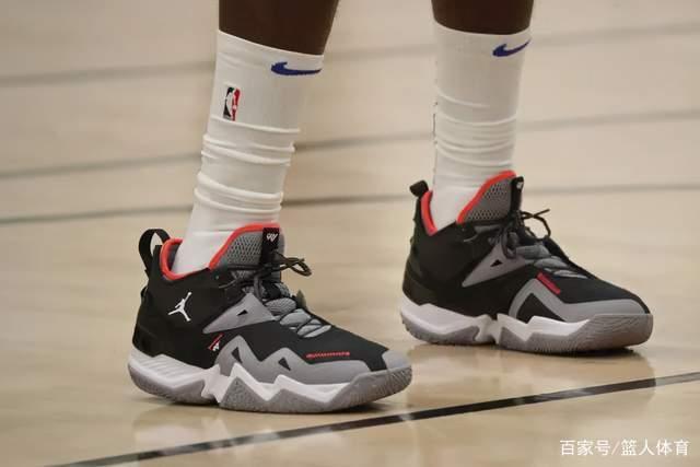 意甲-小图拉姆双响科雷亚破球荒 国米5-0维罗纳