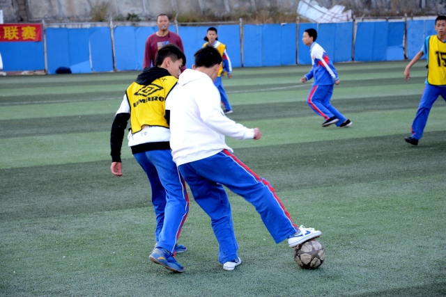 胡金秋27+13赵岩昊21分 广厦终结青岛4连胜